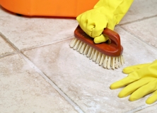 Как чистить и мыть травертин в ванной
